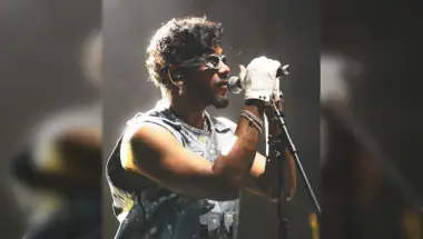King: ‘Aahista Aahista’ Captures Essence of Raja Hindustani