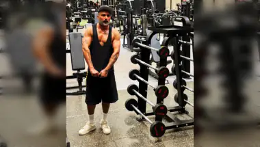 Yo Yo Honey Singh Flaunts Muscles Ahead of London Fashion Week