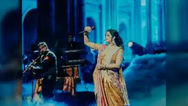 Shreya Ghoshal Emotional After Toronto Concert