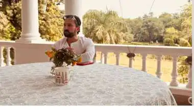 Kareena Kapoor Shares 'Morning View' With Saif Ahead of Birthday