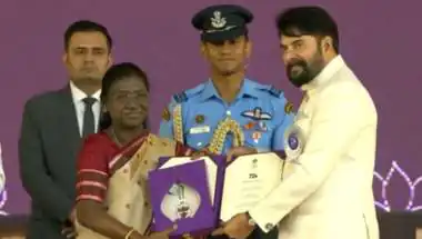 Mammootty Receives Standing Ovation at National Awards