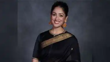 Yami Gautam Wears Black Maheshwari Saree, Honours Craft