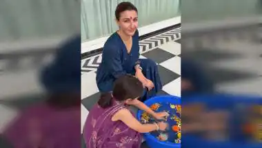 Soha Ali Khan, Inaaya's Eco-Friendly Ganpati Visarjan