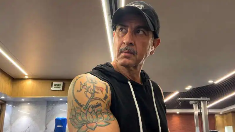 Ronit Roy Hits the Gym to Burn Navratri Laddoos and Kachoris